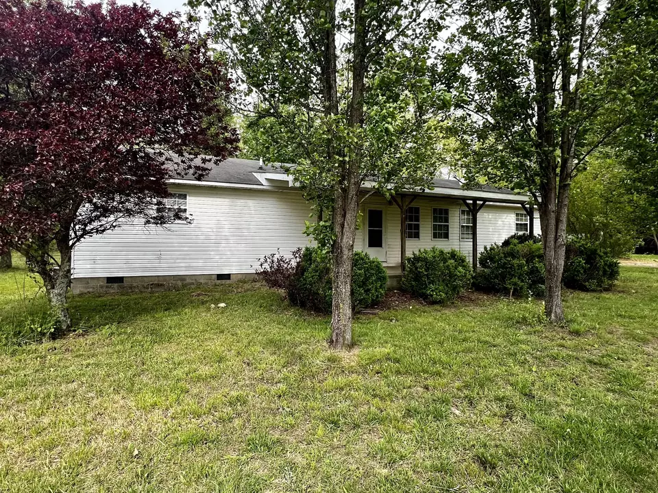 275 Mercy Ln, Tullahoma, TN 37388 60 Photos Movoto