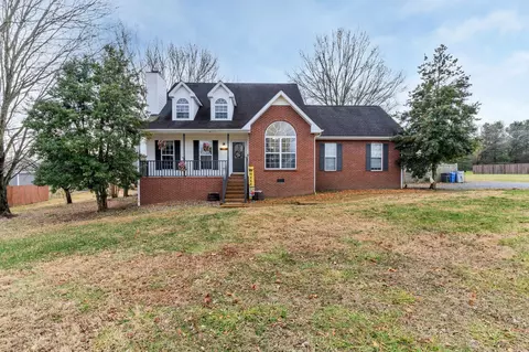 7301 W Cook Rd, Springfield, TN 37172