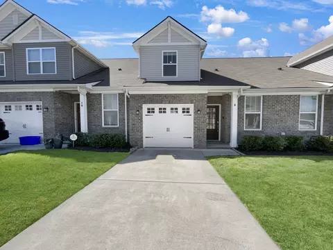 8 Torrey Pines Ln, Lebanon, TN 37087