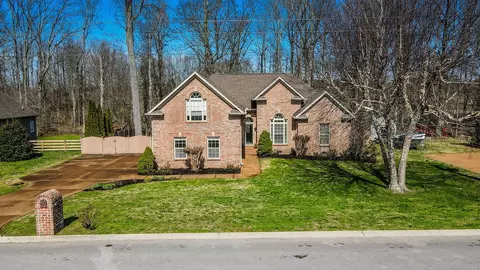 718 Heritage Rd, Lebanon, TN 37087