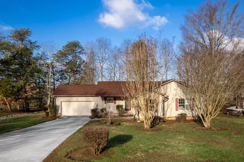 141 W Park Cir, Decatur, TN 37322