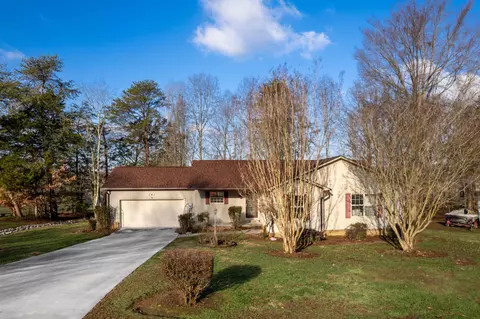 141 W Park Cir, Decatur, TN 37322