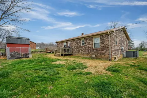 Exterior - 461 Dyer Ridge Rd, Baxter, TN 38544 photo 11 of 12