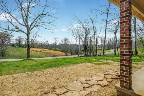 Exterior - 461 Dyer Ridge Rd, Baxter, TN 38544 photo 3 of 12