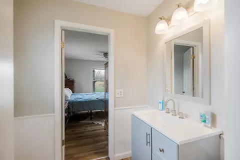 Bath - 461 Dyer Ridge Rd, Baxter, TN 38544 photo 1 of 1
