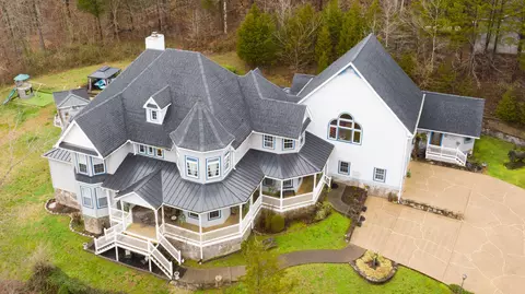 723 Hogans Branch Rd, Hendersonville, TN 37075