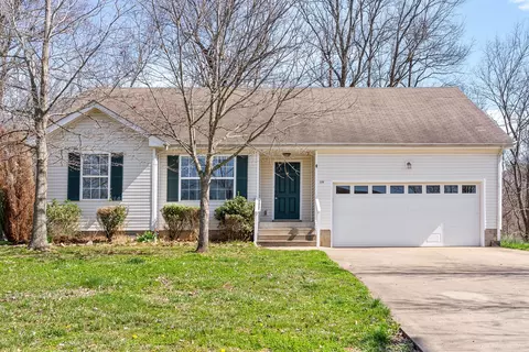 220 Grant Ave, Oak Grove, KY 42262