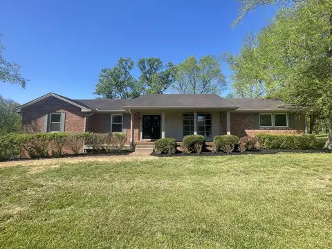 2041 Graceland Dr, Goodlettsville, TN 37072