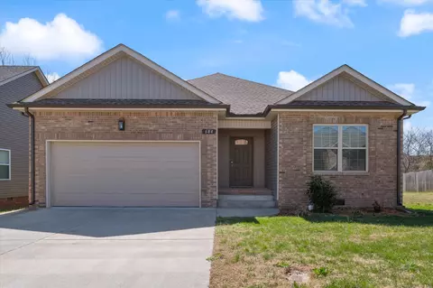 684 White Face Dr, Clarksville, TN 37040