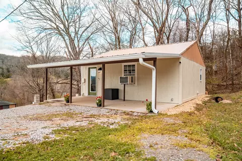 112 Ballenger Rd, Carthage, TN 37030