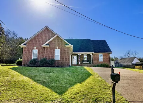 1043 Saddle Wood Dr, Mount Juliet, TN 37122