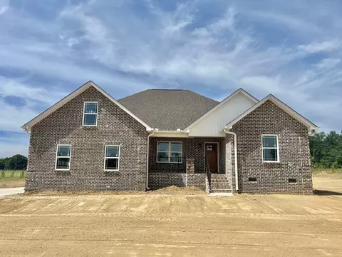 369 Big Sky Dr, Manchester, TN 37355