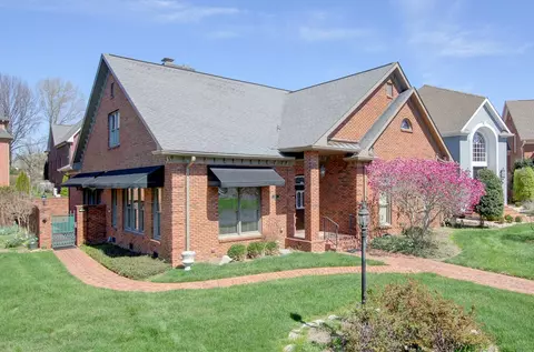 319 Partridge Ct, Clarksville, TN 37043