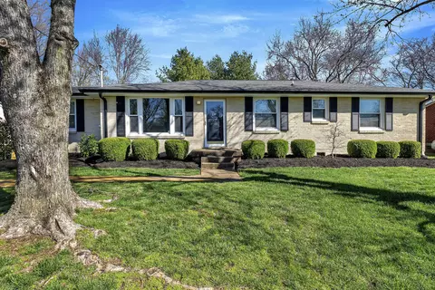210 Garrett Dr, Nashville, TN 37211