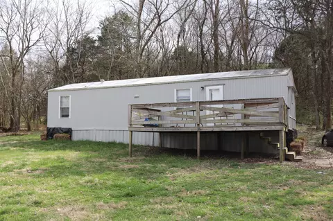 55 Chipman Rd, Bethpage, TN 37022
