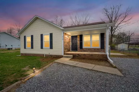 710 Shelton Cir, Clarksville, TN 37042