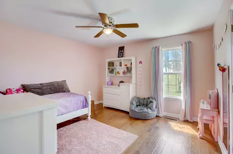 Bedroom - 2565 Sylvia Rd, Dickson, TN 37055 photo 5 of 7