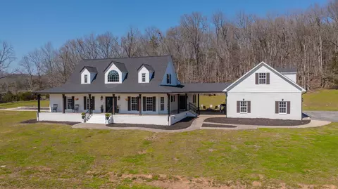 147 Barnes Hollow Rd, Fayetteville, TN 37334
