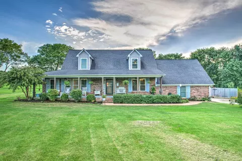 6524 Polk Ln, Columbia, TN 38401
