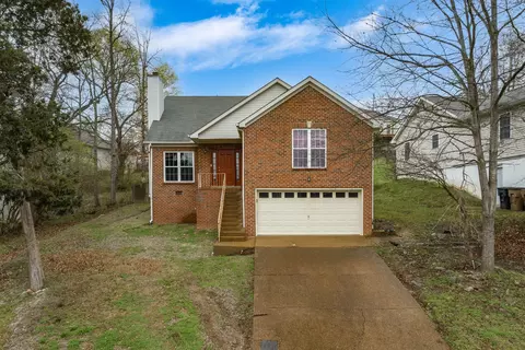 744 Dover Glen Dr, Antioch, TN 37013