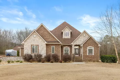 200 Mythical Ln, Ringgold, GA 30736