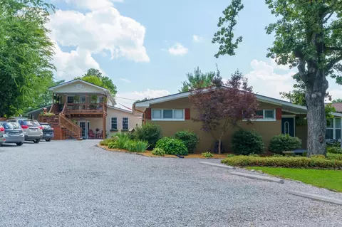 16 Pioneer Ln, Ringgold, GA 30736