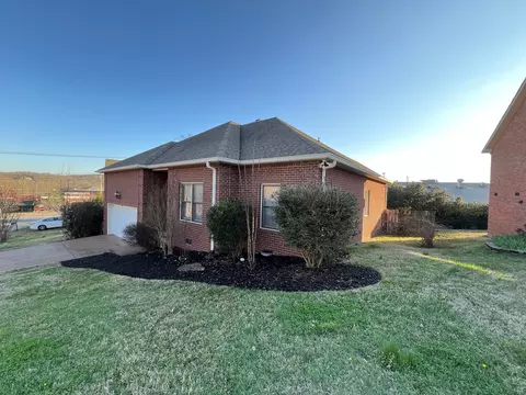 7205 Magnolia Hills Dr, Nashville, TN 37221