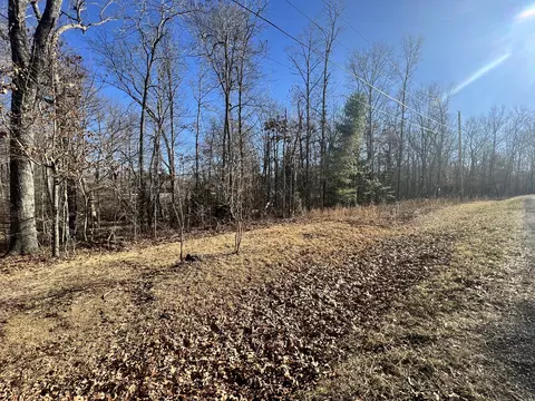 7008 Peoto Ln, Crossville, TN 38572