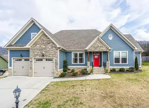 7638 Maplehurst Dr, Ooltewah, TN 37363 photo 1