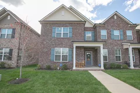 2913 Suzanne Landon Dr, Murfreesboro, TN 37130