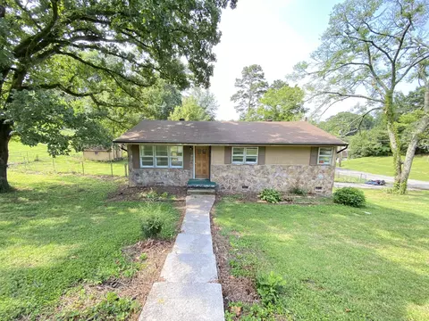 3802 Altamira Dr, Chattanooga, TN 37412