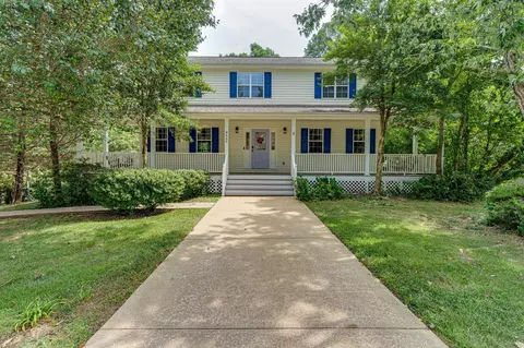 8640 Banner Elk Rd, Soddy Daisy, TN 37379