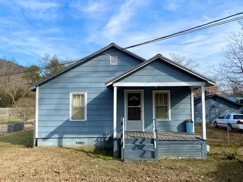 207 Weeks Rd, Soddy Daisy, TN 37379