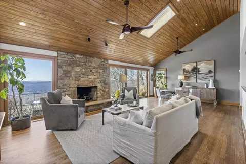 299 Barnes Rd, Lookout Mountain, GA 30750