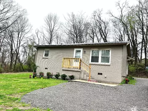 94 Chapel St, Clarksville, TN 37042