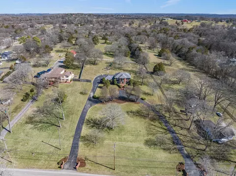 1427 Neelys Bend Rd, Madison, TN 37115