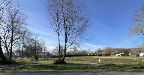 404 W 4th Avenue Tract 1, Hohenwald, TN 38462