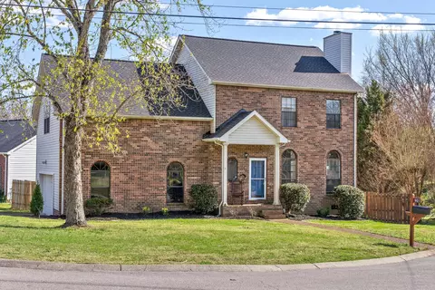801 Poplar Ridge Ct, Nashville, TN 37221