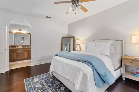 309 Seven Springs Way #104, Brentwood, TN 37027