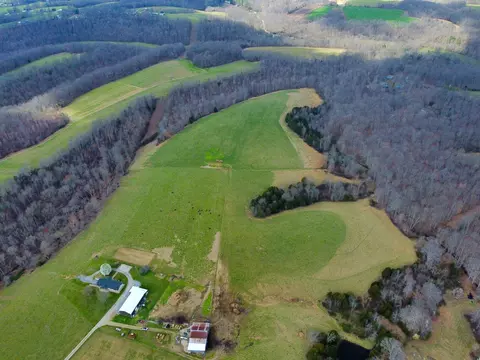 289 Shrum Ln, Lafayette, TN 37083