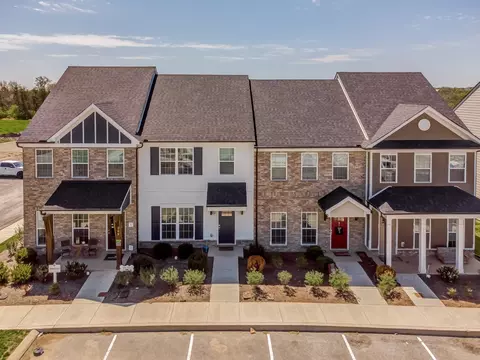 213 Holywell Dr, Gallatin, TN 37066