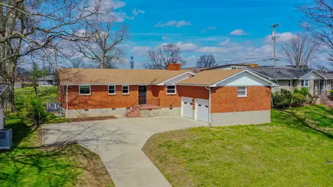 2804 Noonan Dr, Nashville, TN 37206