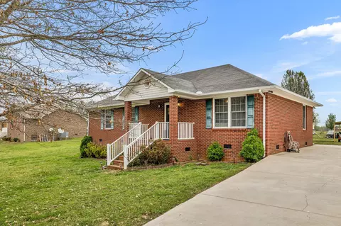 5 Boyd Ln, Fayetteville, TN 37334