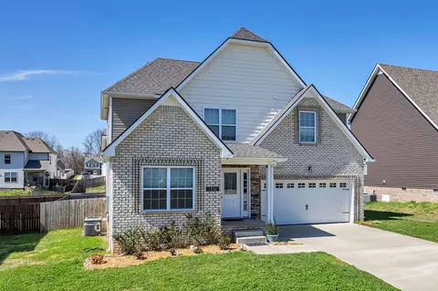 1336 Harmon Ln, Clarksville, TN 37042