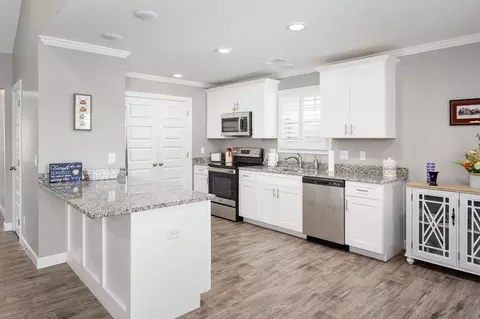 Kitchen - 99 Cart Pathway, Loretto, TN 38469 photo 1 of 2