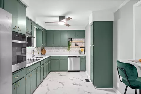 Kitchen - 2975 Patsy Ln, Palmyra, TN 37142 photo 1 of 4