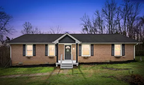 2975 Patsy Ln, Palmyra, TN 37142