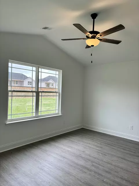 2034 Michael Dr, Springfield, TN 37172 photo 3