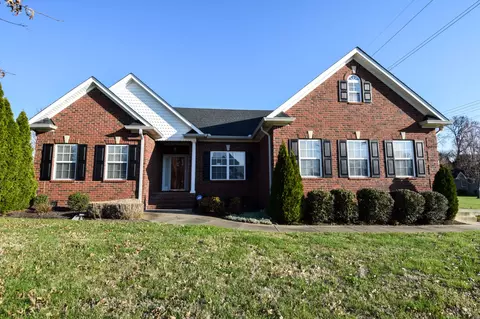 1122 Leann Ct, Gallatin, TN 37066