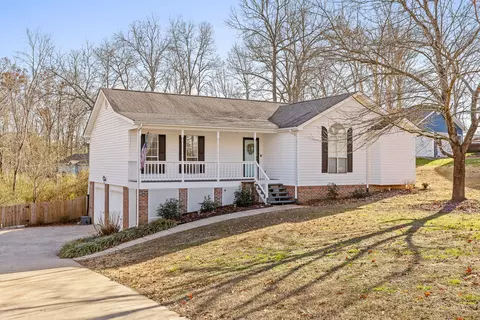 10128 Bear Trail Dr, Soddy Daisy, TN 37379